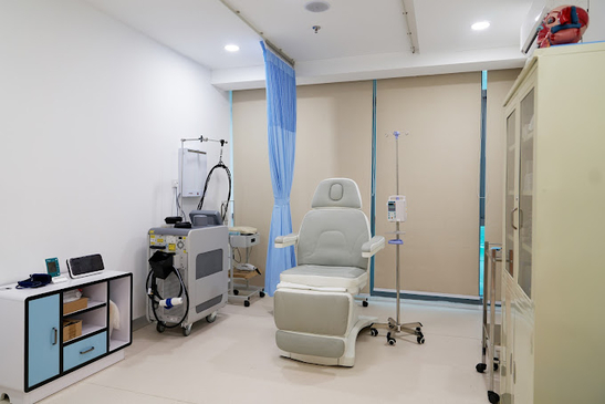 Slider image (5) Merkel Clinic